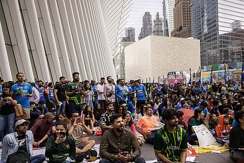 Fans gather for India and Pakistan match